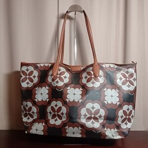 Kate Spade Flower Monogram Sutton Large Tote 21inc Wx 13.5 inc D